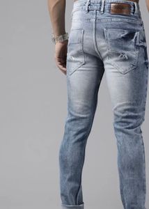Distressed Denim Jeans size 28