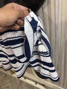 ⭕️B3G1⭕️ + 30 % Off On Combo Striped Layered Top