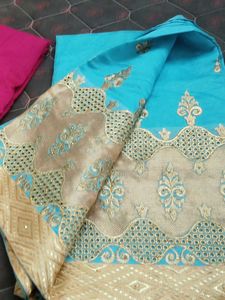 Saree Without Blouse