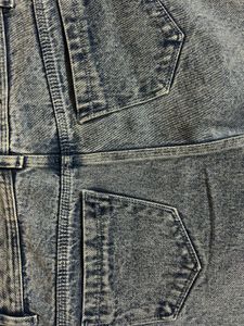 Light blue wash trendy denim jeans