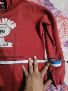 Sweetshirt With Cap