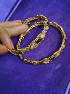 Elegant Bangle Set