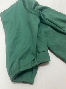 Green full sleeved crop top, comfy and stylish