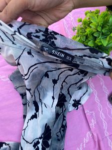 party type casual fitted tee