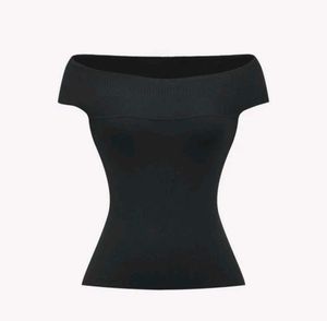 Off shoulder set
