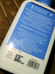The Derma Co 2% Niacinamide Gentle Skin Cleanser