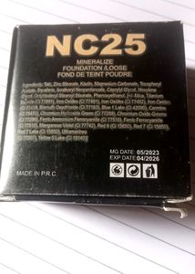 NC25 Mineralize Foundation Loose Powder