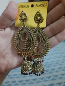 Golden Chandbaaliya Jhumkas