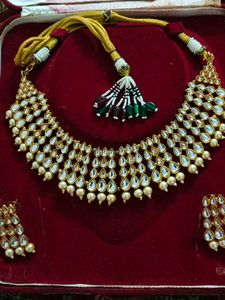 Elegant Kundan Polki Jewelry Set