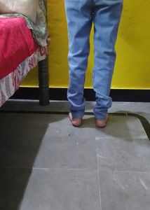 Girls Wear Jeans