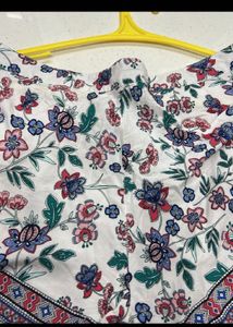 Floral Print Women Shorts 🩳