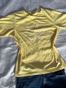 🌸Yellow Graphic Tee 🌸