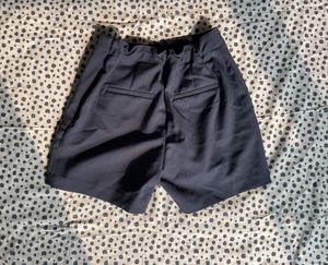 H&amp;M 💙Navy Sailor Style Shorts