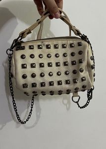 RARE FIND-Y2K CODED FAINA NAEMI CLUTCH.