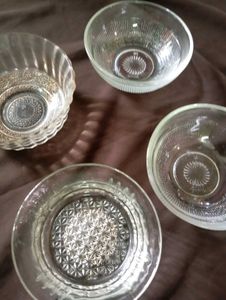 Glass Bowls (Set of 4)