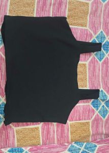 Women&#39;s Black Crop Top
