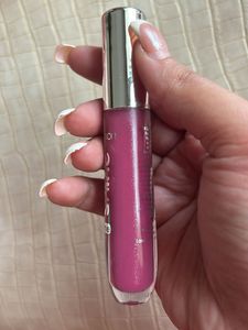 Essence Extreme Shine Lip Gloss