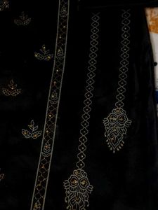 Free Gift 🎁with This Partywear Velvet Suit