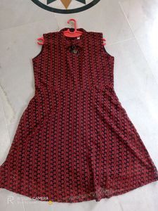 Fully Worked Sleeveless Dress 👗