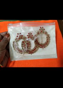 Mang Tika And Earrings