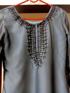 Women's Embroidered silk Kurti set