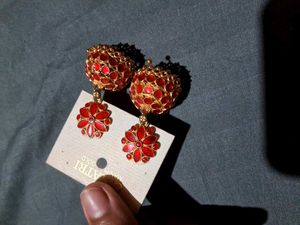 Stunning Earring And Bracelet Set
