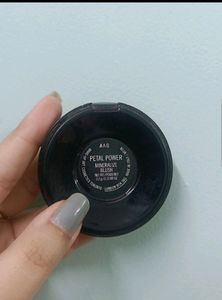 MAC Mineralised Blush Petal Power