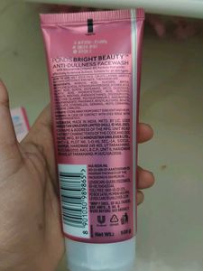 Pond's Bright Beauty Facewash