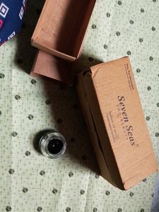 Cosmetic Jar in Box