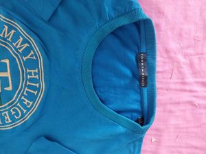 Tommy Hilfigre And Abercrombie T-shirt