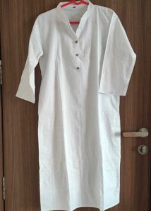 Elegant Silver Striped White Kurta