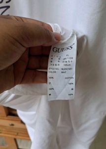 Guess White T-Shirt(XL)