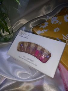 Press On Nails, Artificial Nails, Take Home Nails