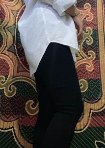 Combo Of Black Skinny Jeans With White Shirt