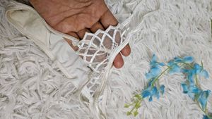White Lace Thong