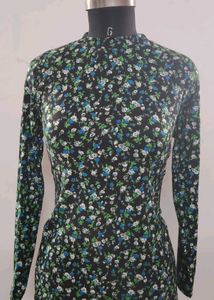 A Printed Turtle Neck