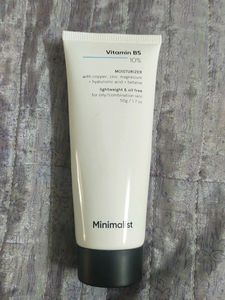 Minimalist Vitamin B5 Moisturizer