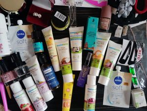 MYSTERY SKINCARE- ANY 4 WITH FREEBIES ❤️