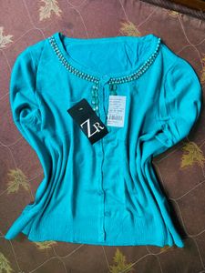 Cardigan Top Universal Design Faction