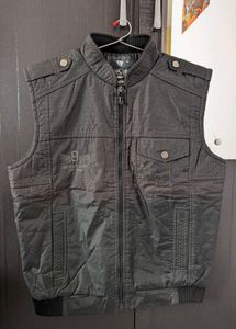 Stylish Sleeveless Jacket