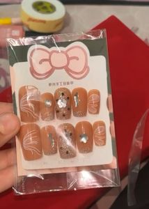 Press-on Nails