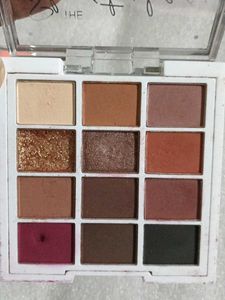 Eyeshadow Palette - Nancy Nude