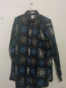 Geometric Print Shirt Xl Coins Milega Le Lo