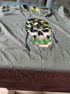 Skull Graphic Tee