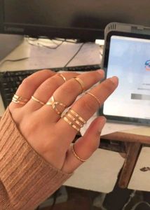 Gold Rings Set (8)