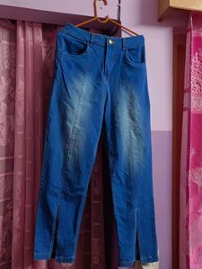 Women Stunning Blue  Stretchable Fade Jeans