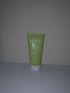 Dot & Key Face Wash