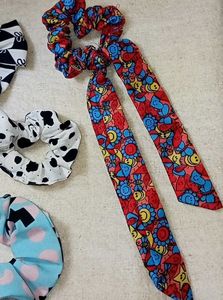 Bow &amp; Scrunchie Set