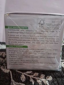 Lotus Herbals WhiteGlow Creme