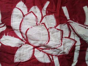 Womens Red With White Cotton Saree.
